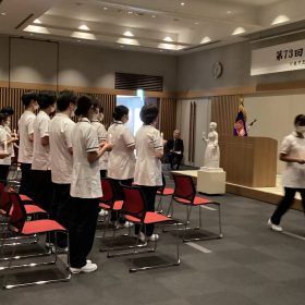 宣誓式の様子(キャンドル) | 川越看護専門学校